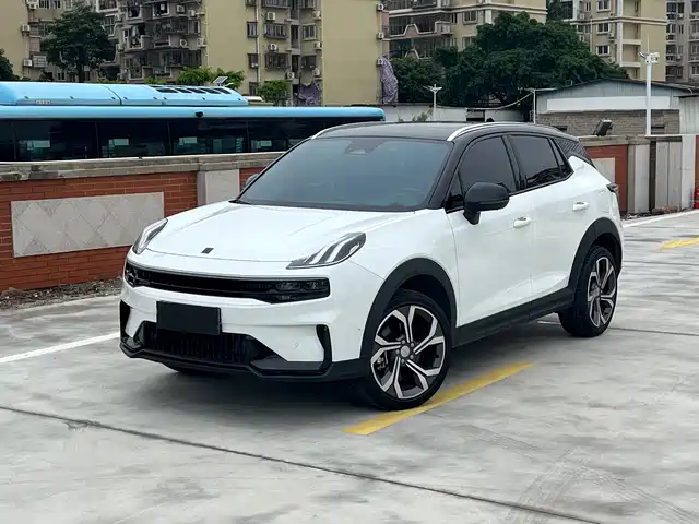 2024 Lynk & Co 06
