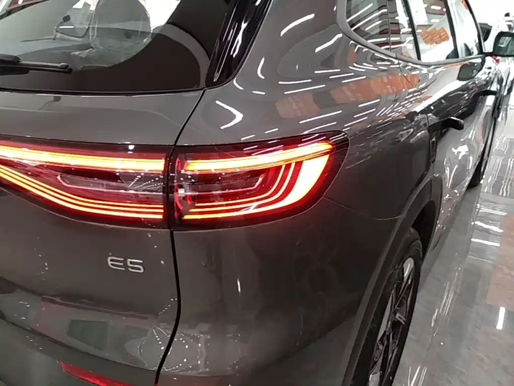 Geely Galaxy Galaxy E5 E5 2026 530km