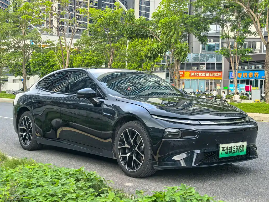 XPeng P7 — миниатюра 3