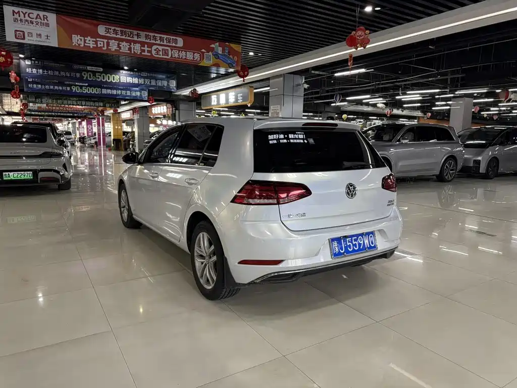 Volkswagen Golf 2018 230TSI AT Comfort