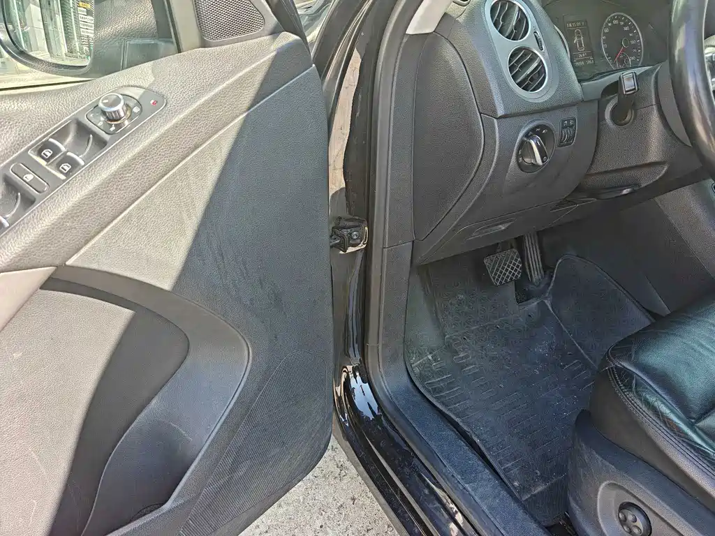 Volkswagen Tiguan — миниатюра 9