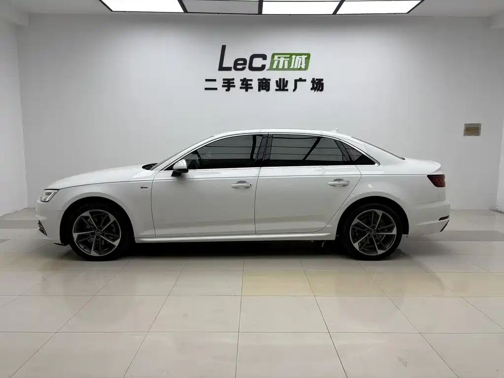 Audi A4L — миниатюра 14