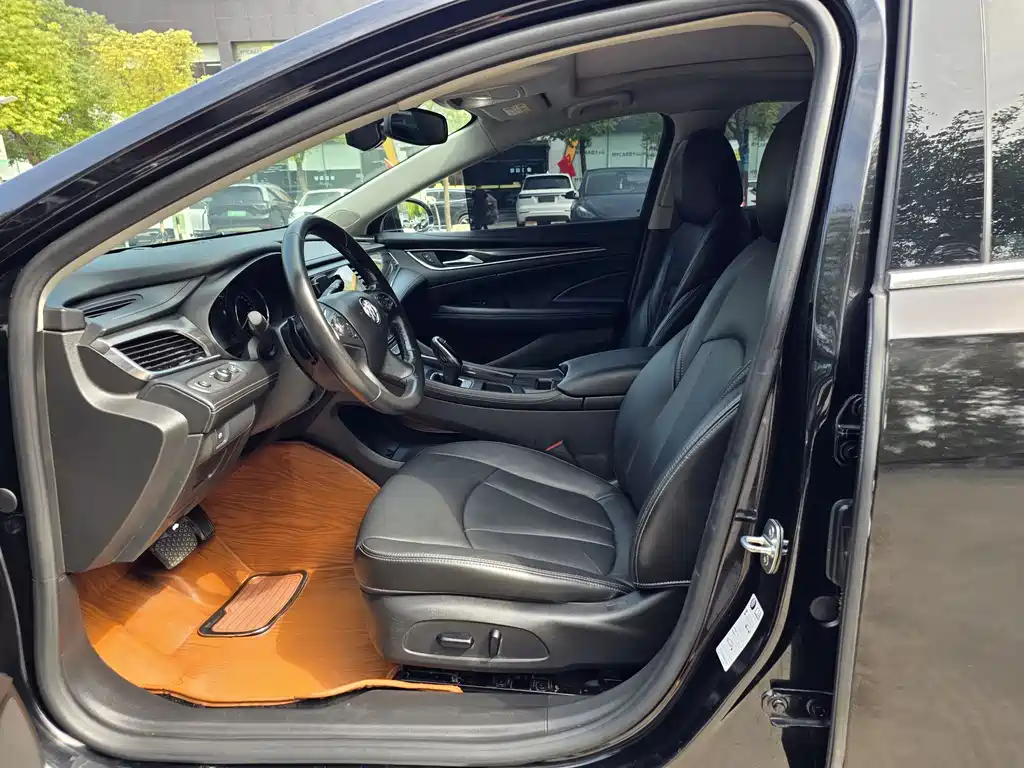 Buick LaCrosse — миниатюра 8