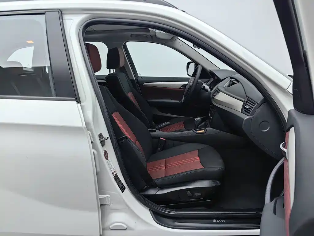 BMW X1 — миниатюра 23
