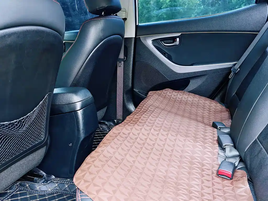 Hyundai Elantra Langdong — миниатюра 18