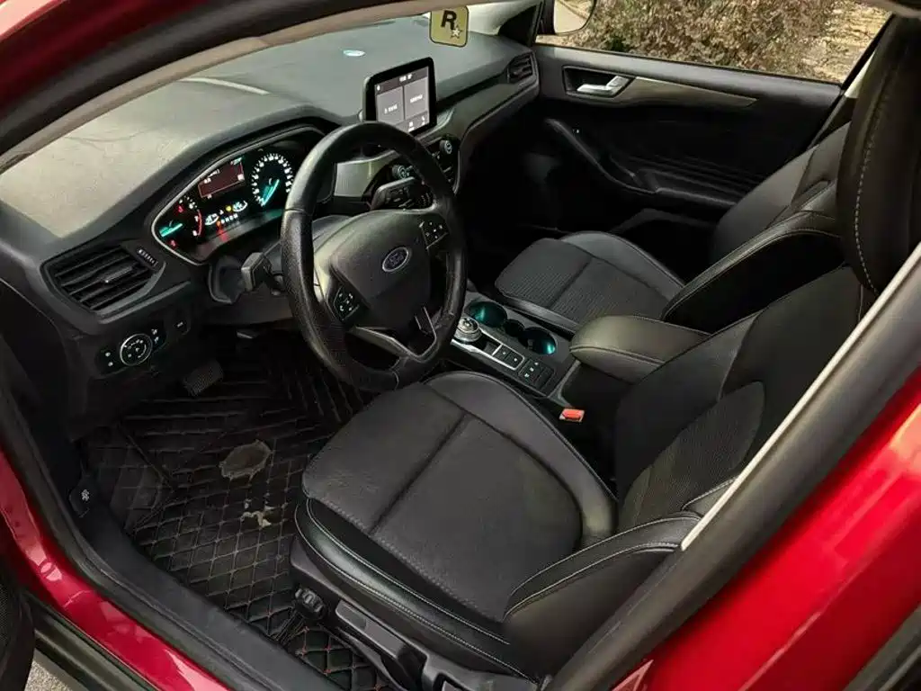 Ford Focus — миниатюра 4