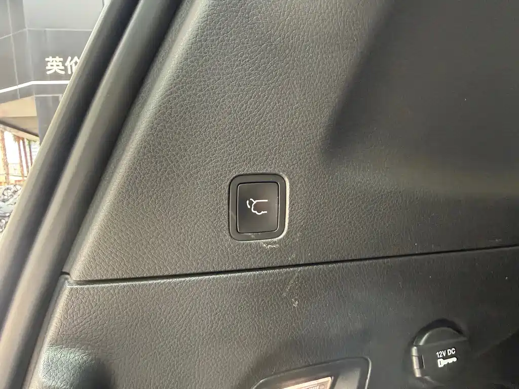 Jeep Commander — миниатюра 22