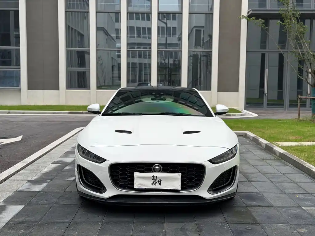 Jaguar F-TYPE — миниатюра 2