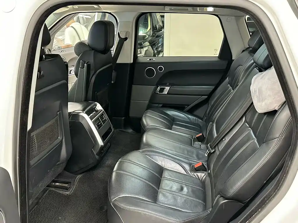 Land Rover Sport — миниатюра 7
