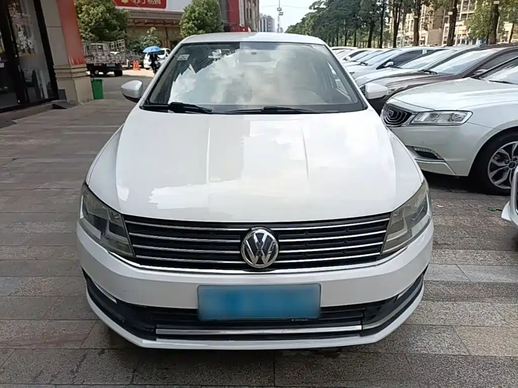 Volkswagen Lavida — миниатюра 3