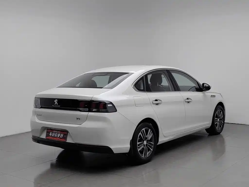Peugeot 308 — миниатюра 2