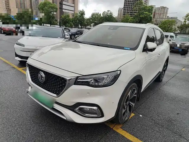 2022 MG HS