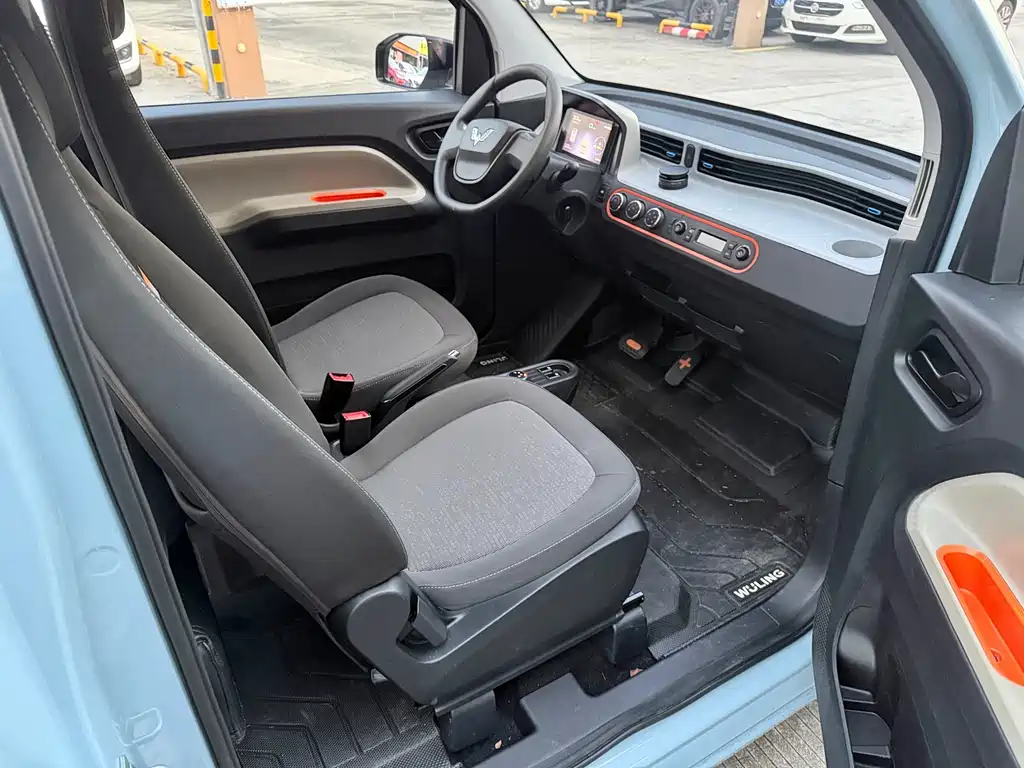Wuling MINIEV — миниатюра 11