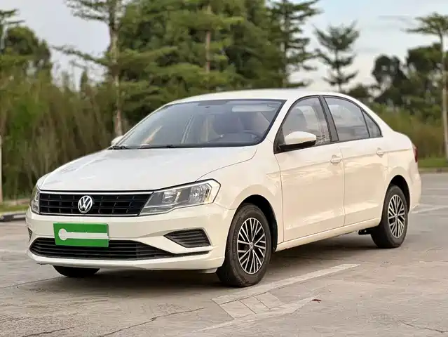 VOLKSWAGEN JETTA 2017