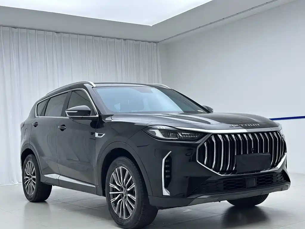 JETOUR X70 PLUS 2023 1.5T DCT Warrior PLUS 7 мест