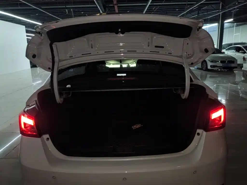 Chery Arrizo 5 — миниатюра 19
