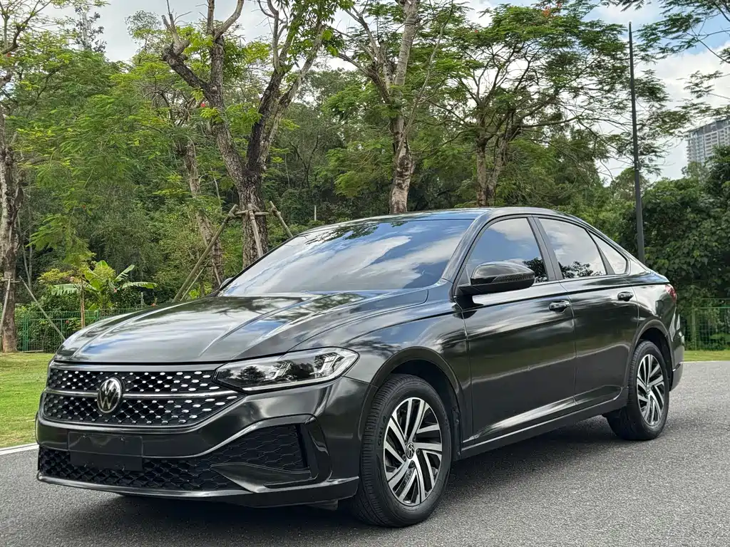 Купить Volkswagen Lavida