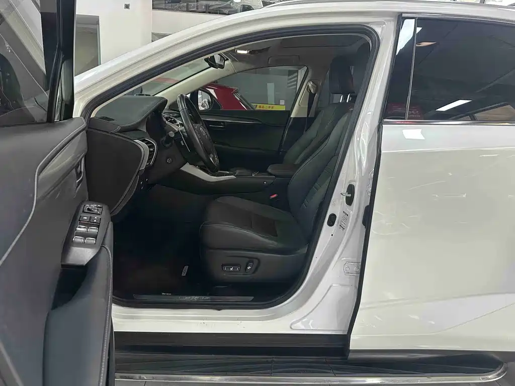 Lexus NX — миниатюра 4