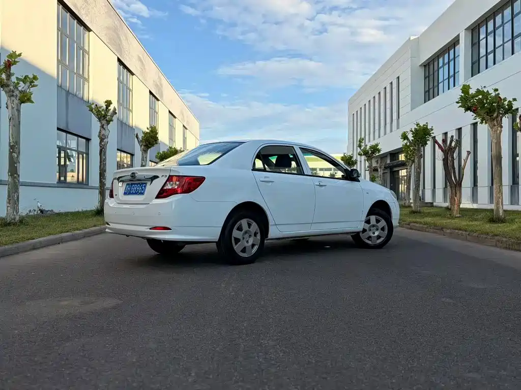 BYD F3 — миниатюра 3