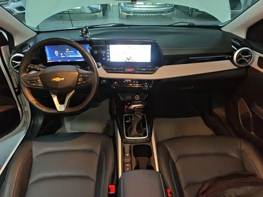 Chevrolet Monza — миниатюра 10