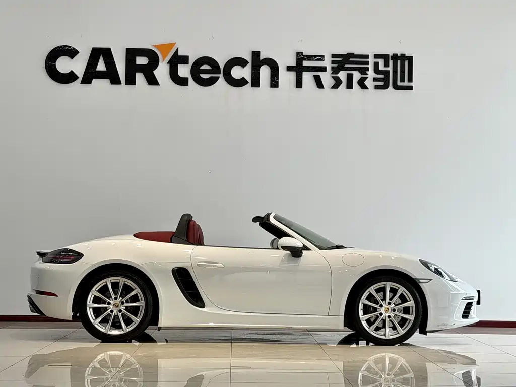 Porsche 718 2022 Boxster 2.0T
