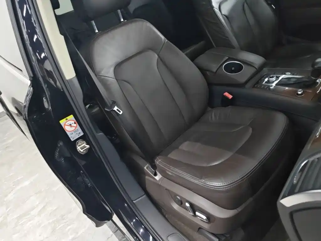 Audi Q7 — миниатюра 25