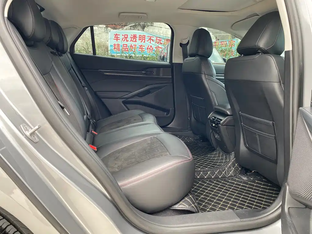 Ford Mondeo — миниатюра 15