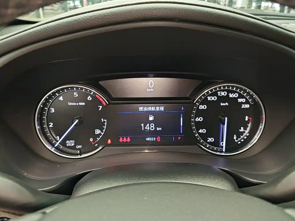 Cadillac XT4 — миниатюра 12