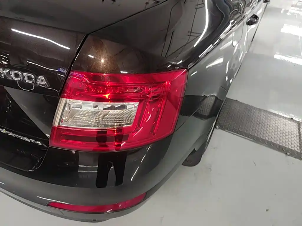 Skoda Octavia — миниатюра 8