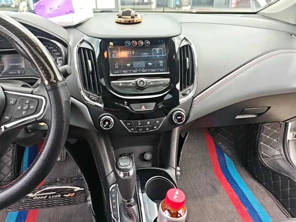 Chevrolet Cruze — миниатюра 13