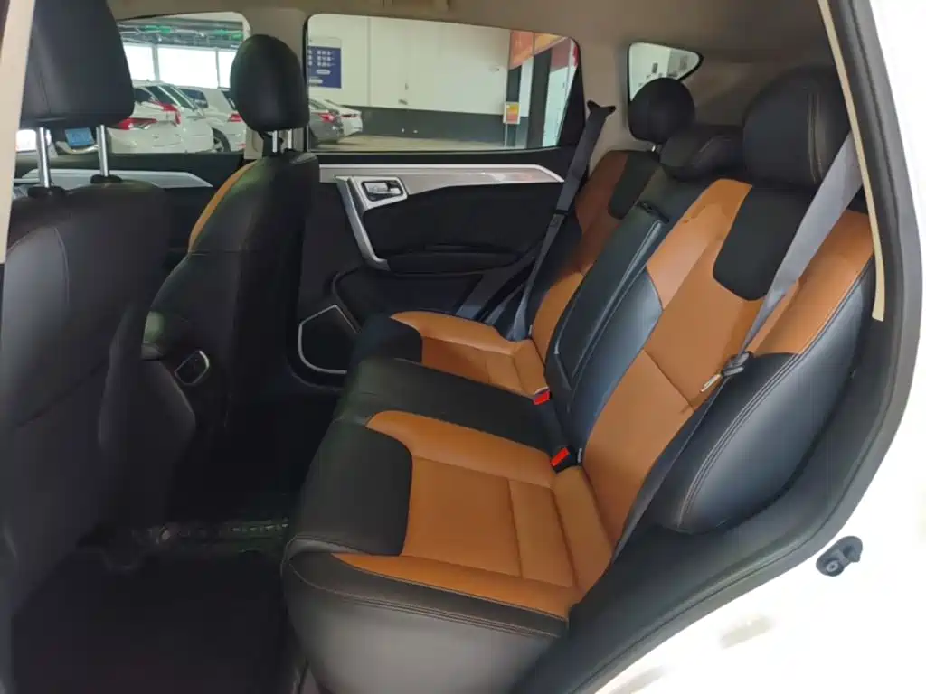 Geely Vision X6 — миниатюра 17