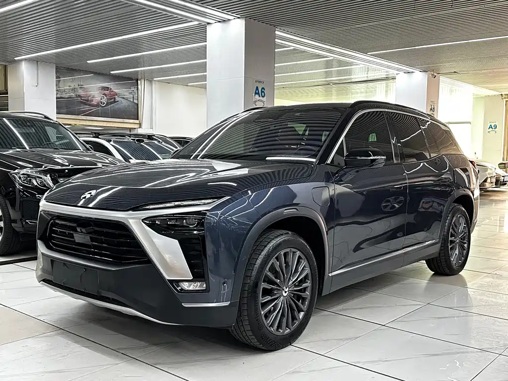 NIO ES8