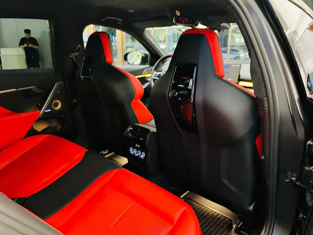 BMW M5 New Energy — миниатюра 21