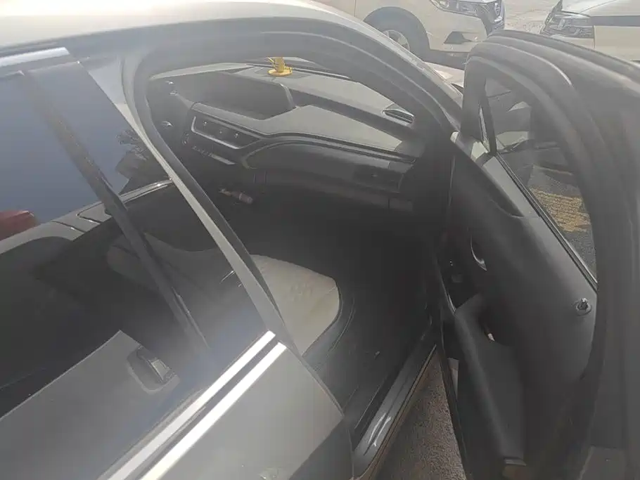 Lexus UX — миниатюра 8