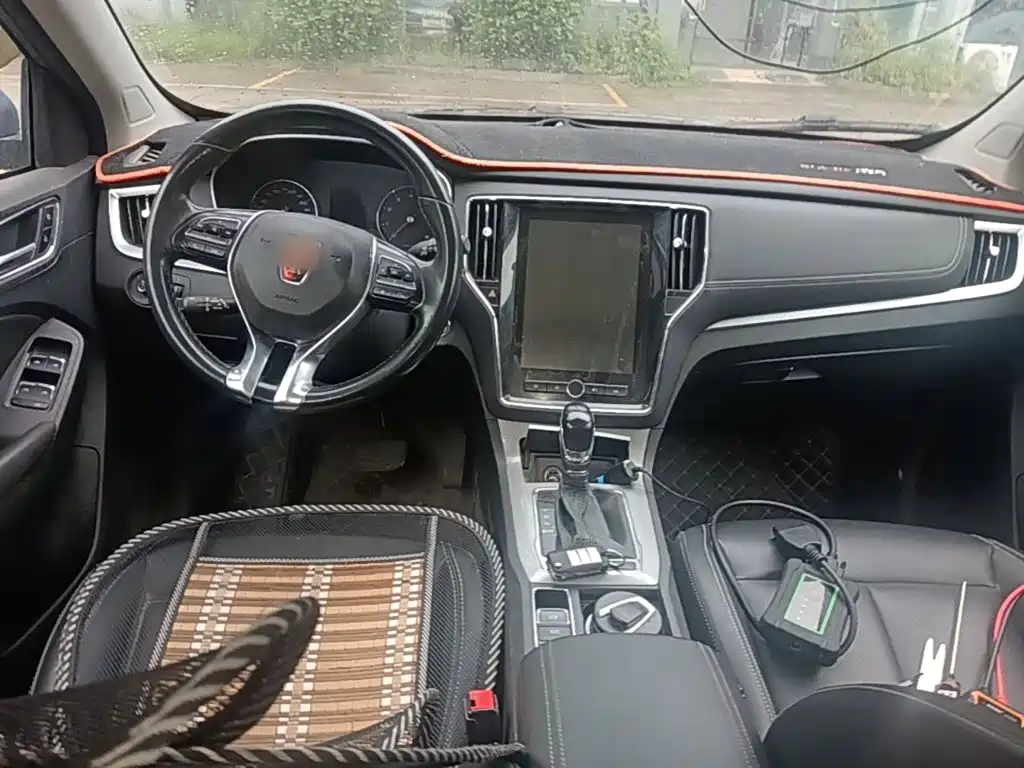 Roewe RX5 — миниатюра 10