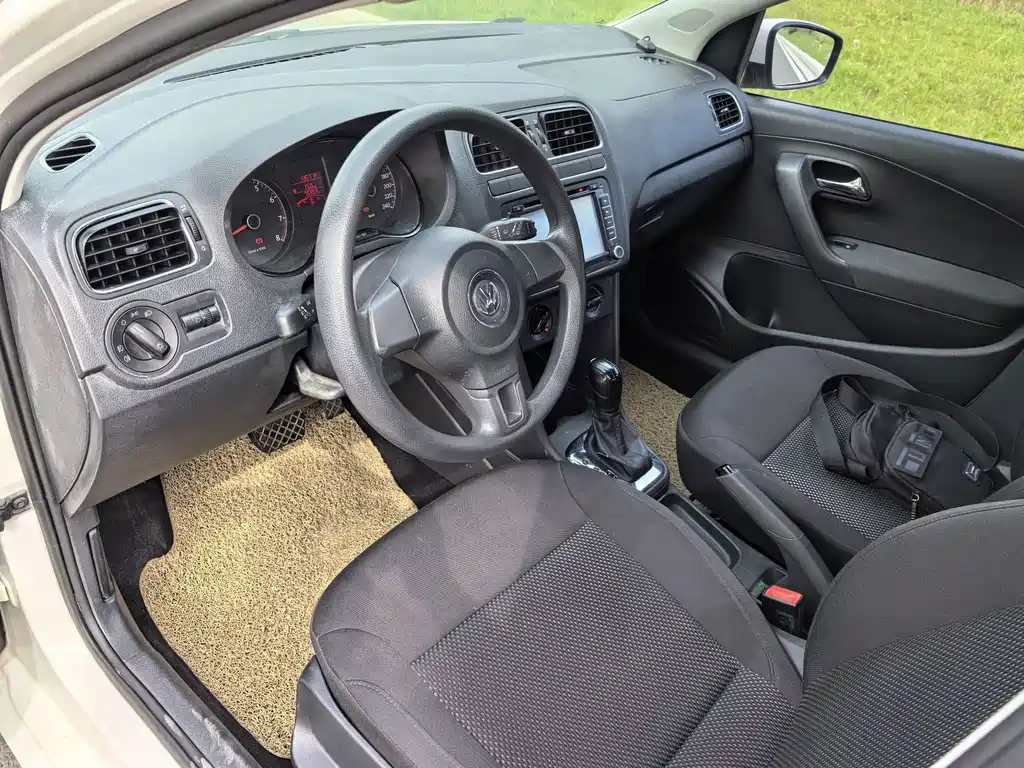 Volkswagen Polo — миниатюра 5