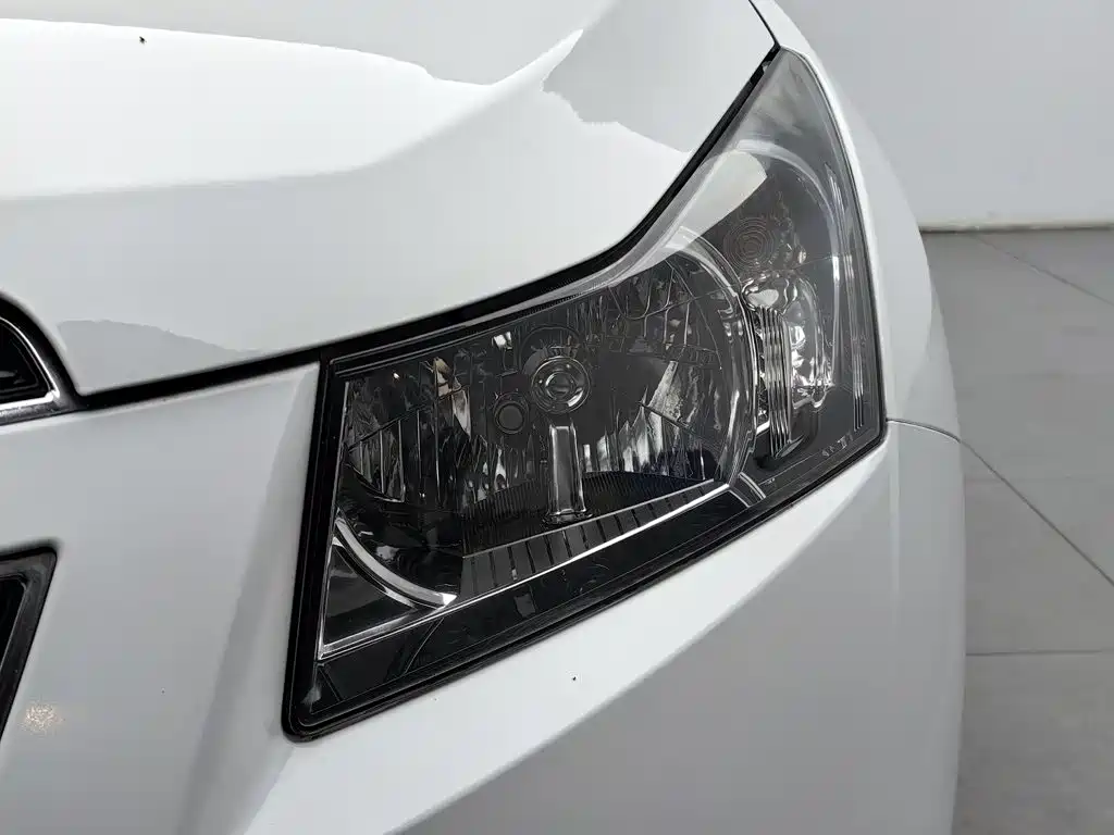 Chevrolet Cruze — миниатюра 7