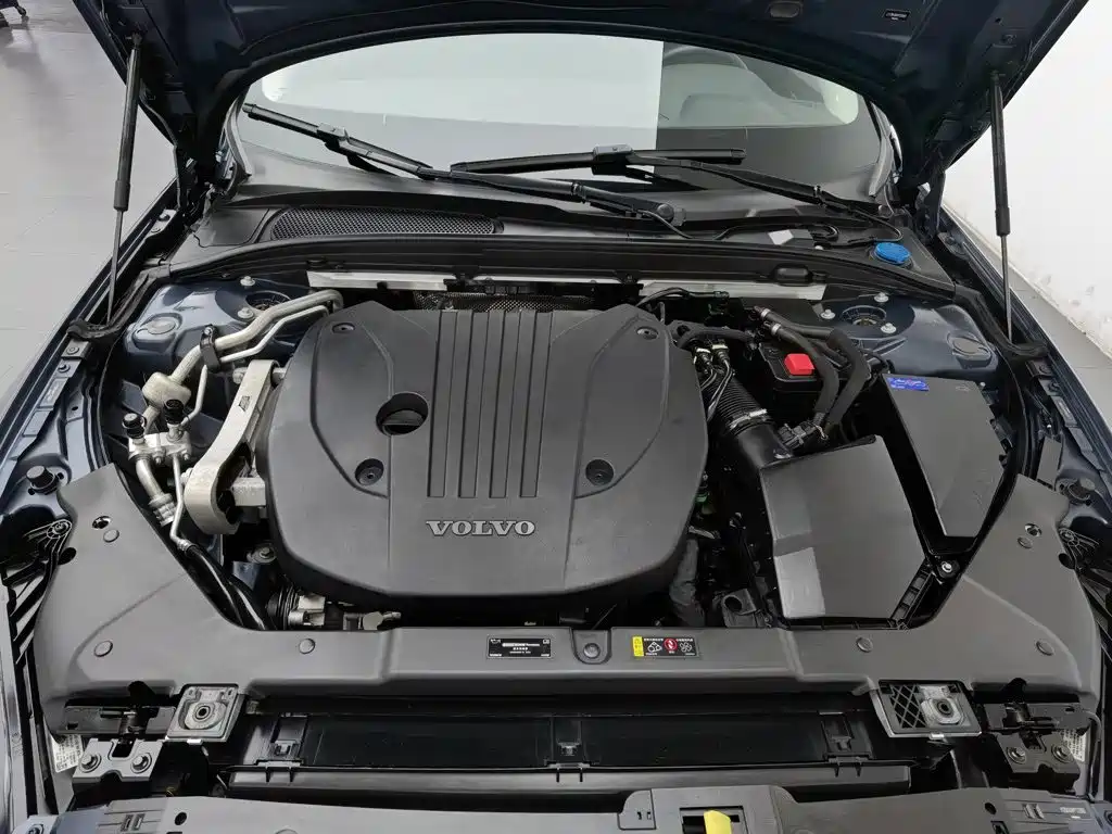 Volvo S60 — миниатюра 6
