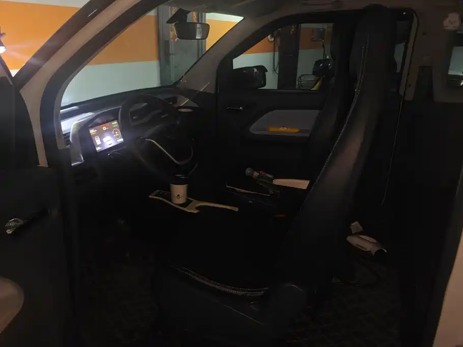 Wuling MINIEV — миниатюра 9