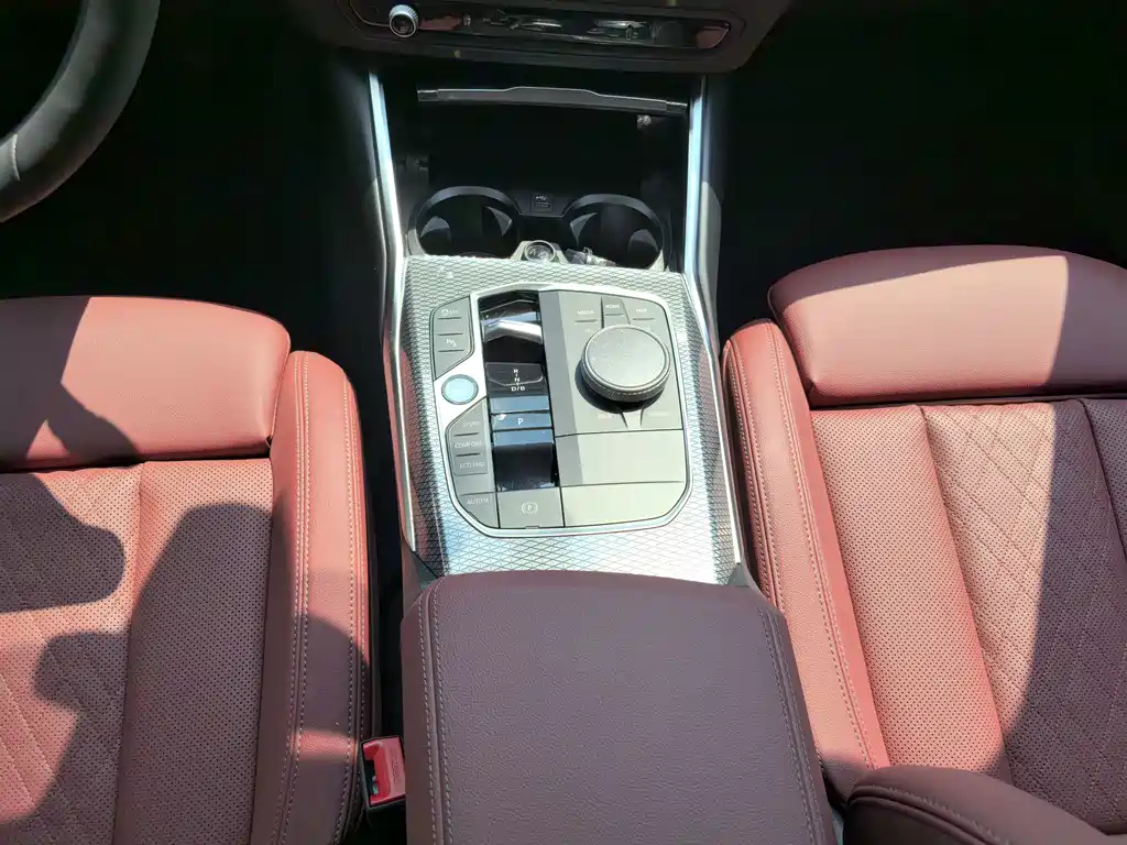 BMW i3 — миниатюра 13