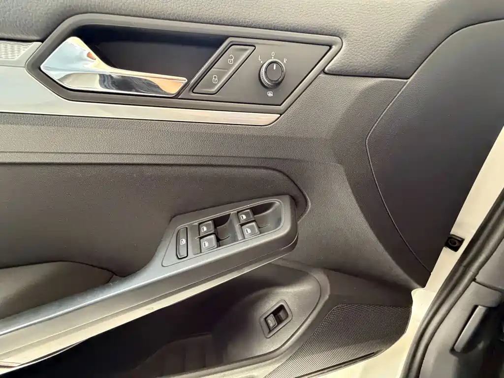 Volkswagen Lamando — миниатюра 10