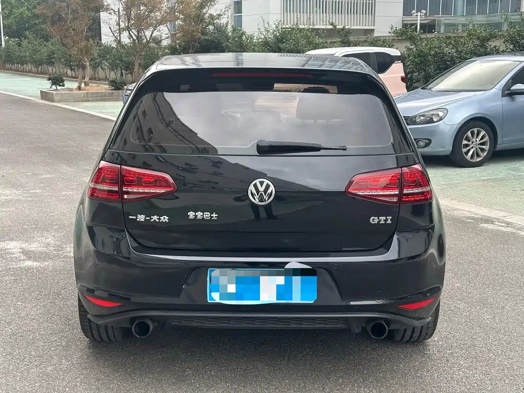 Volkswagen Golf GTI — миниатюра 13