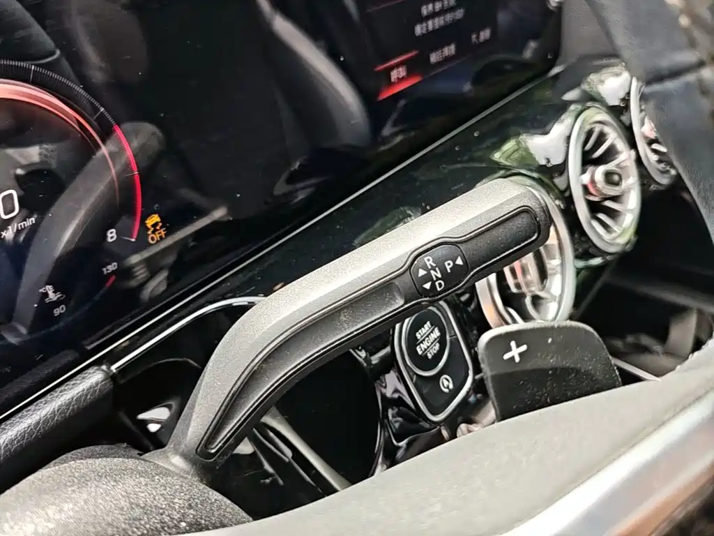 Mercedes-Benz GLA — миниатюра 14