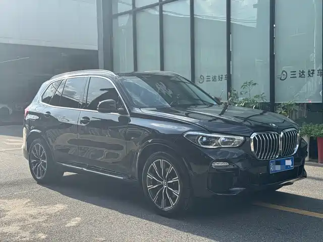 BMW  X5 2020