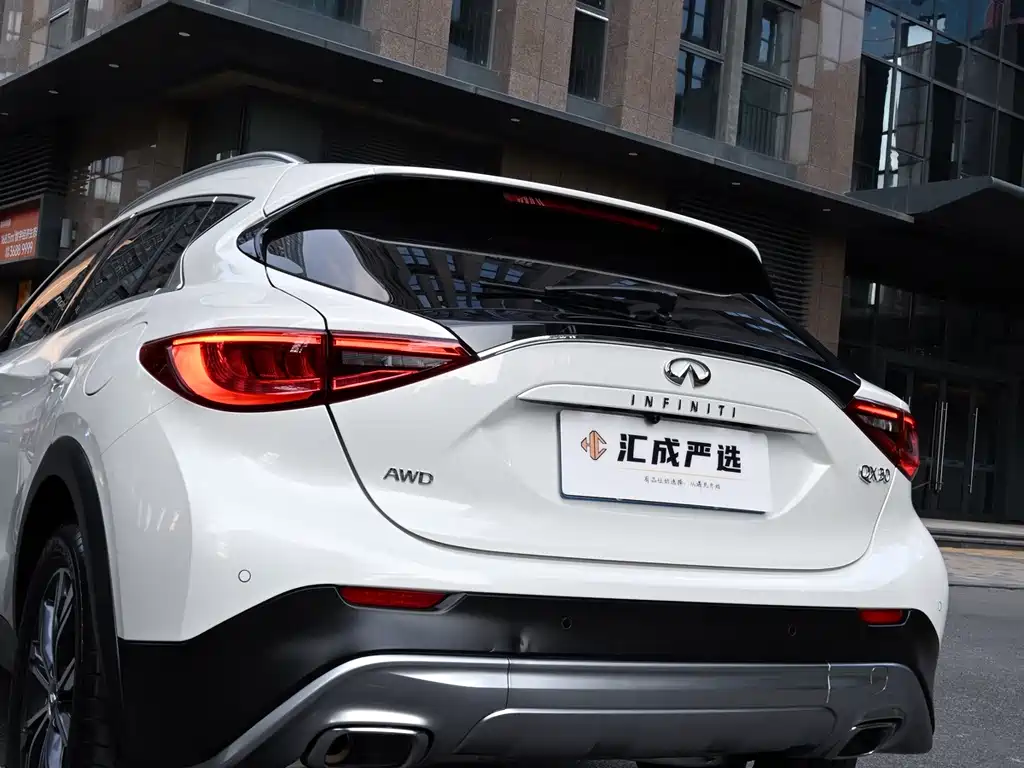 Infiniti QX30 — миниатюра 14
