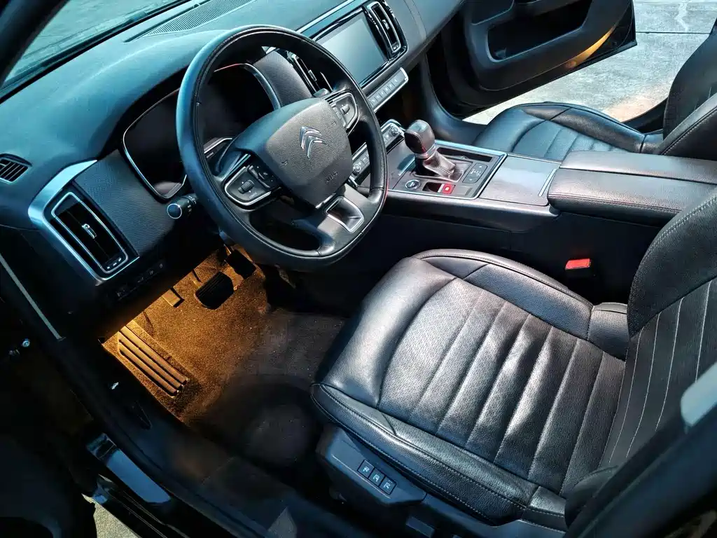 Citroen C6 — миниатюра 8