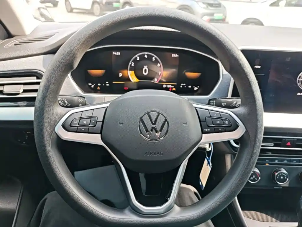 Volkswagen Lavida — миниатюра 11