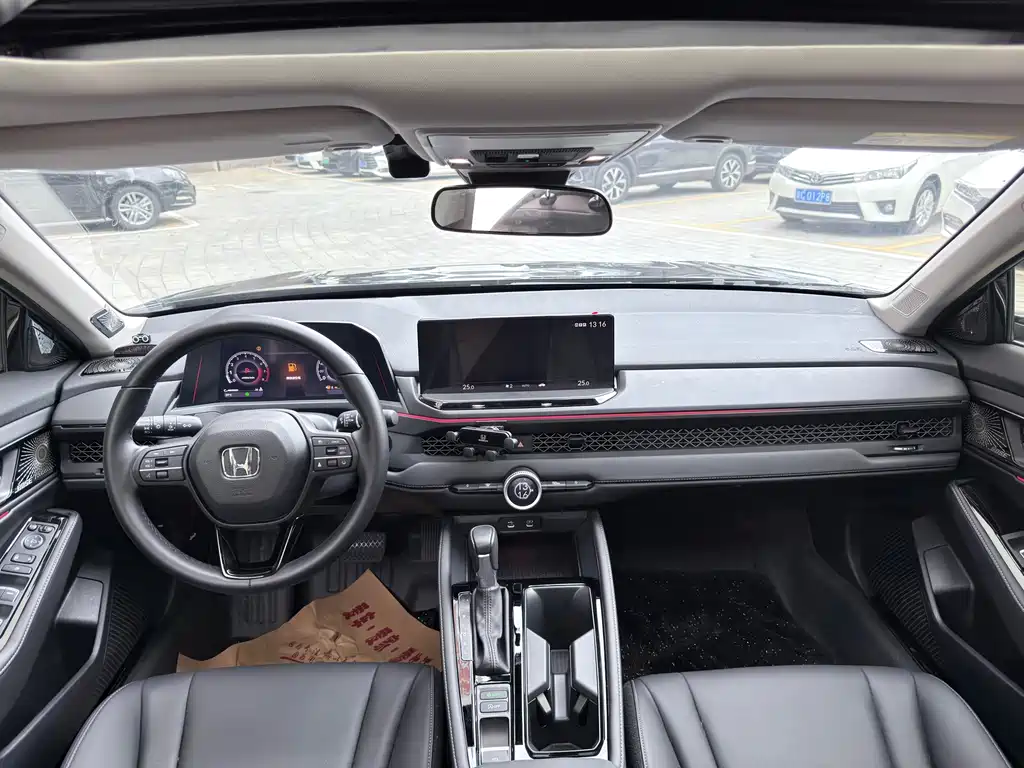 Honda Accord 2025 Sport 260TURBO Luxury
