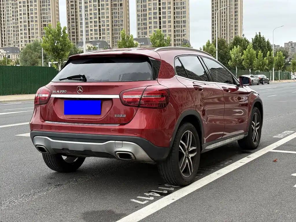 Mercedes-Benz GLA — миниатюра 6