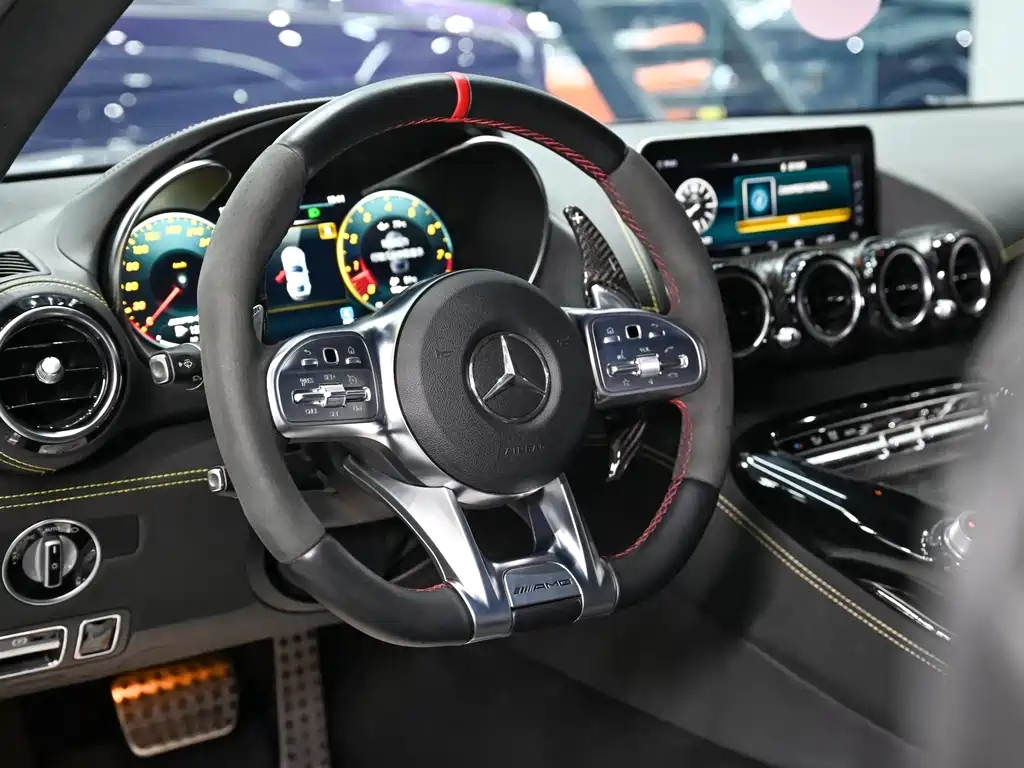 MERCEDES-BENZ AMG GT